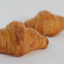 Load image into Gallery viewer, Mini Butter Croissants - Krumble Inc
